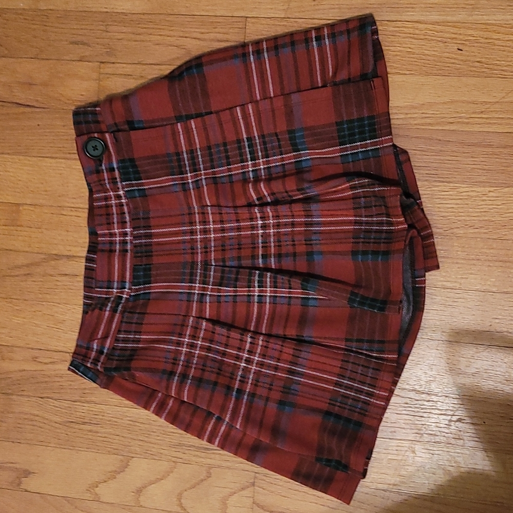 Small plaid Hollister skort
